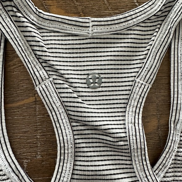 Lululemon Swiftly Tech Racerback - Picture 5 of 5